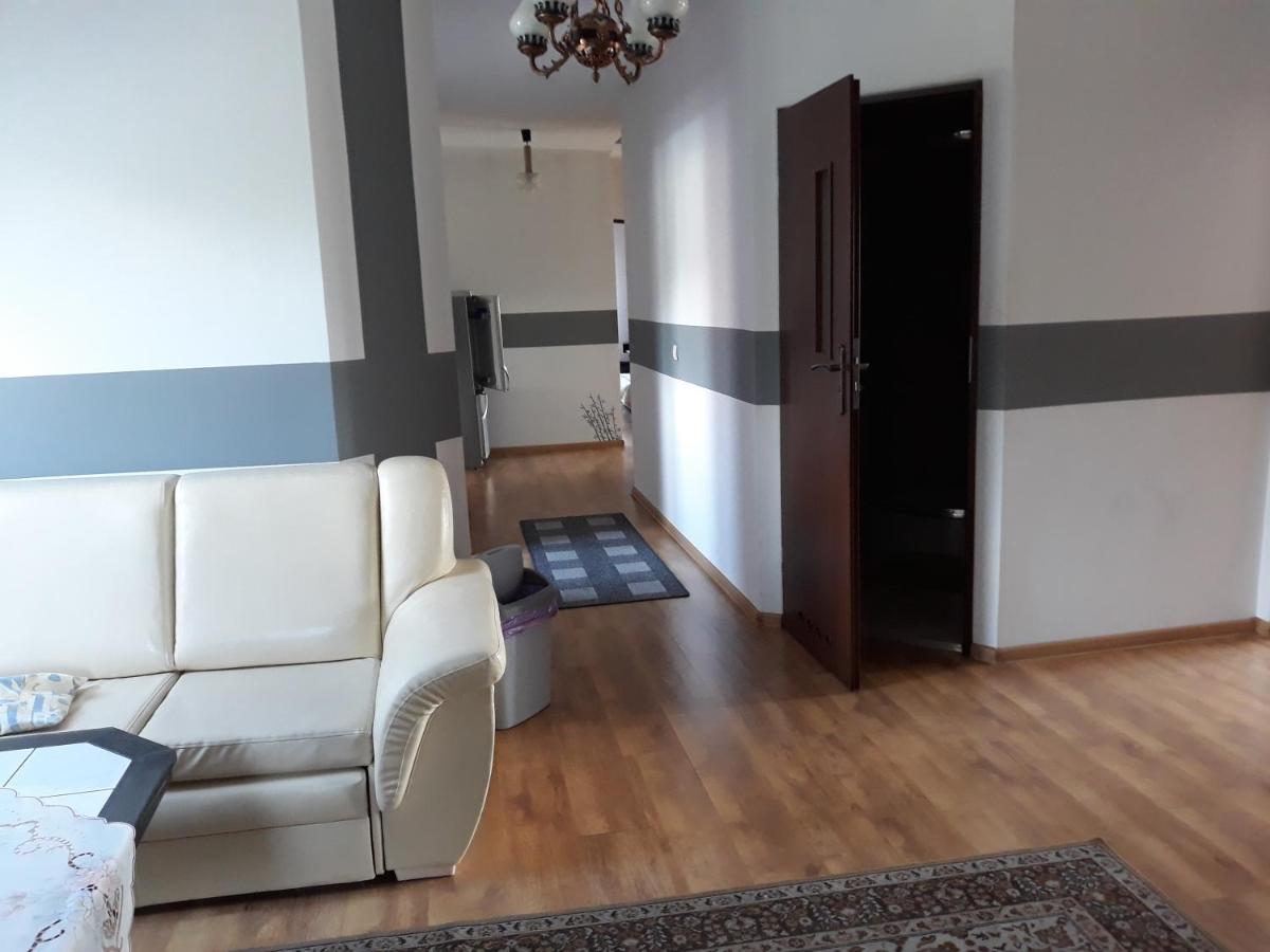Villa Pod Piramida Ługniany Exterior foto